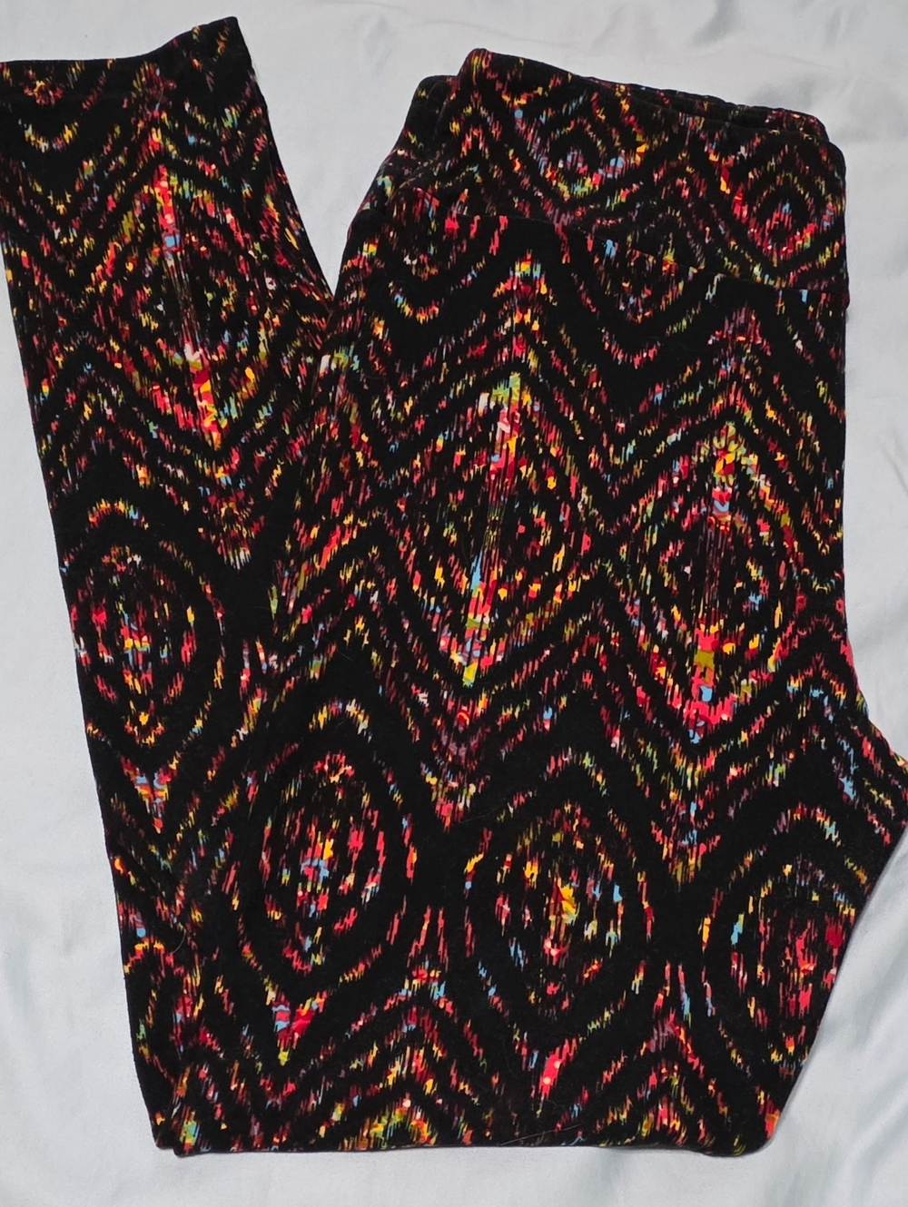 LuLaRoe Black Leggings with Neon Multicolor Ikat Print Tall&Curvy Sz 12-18